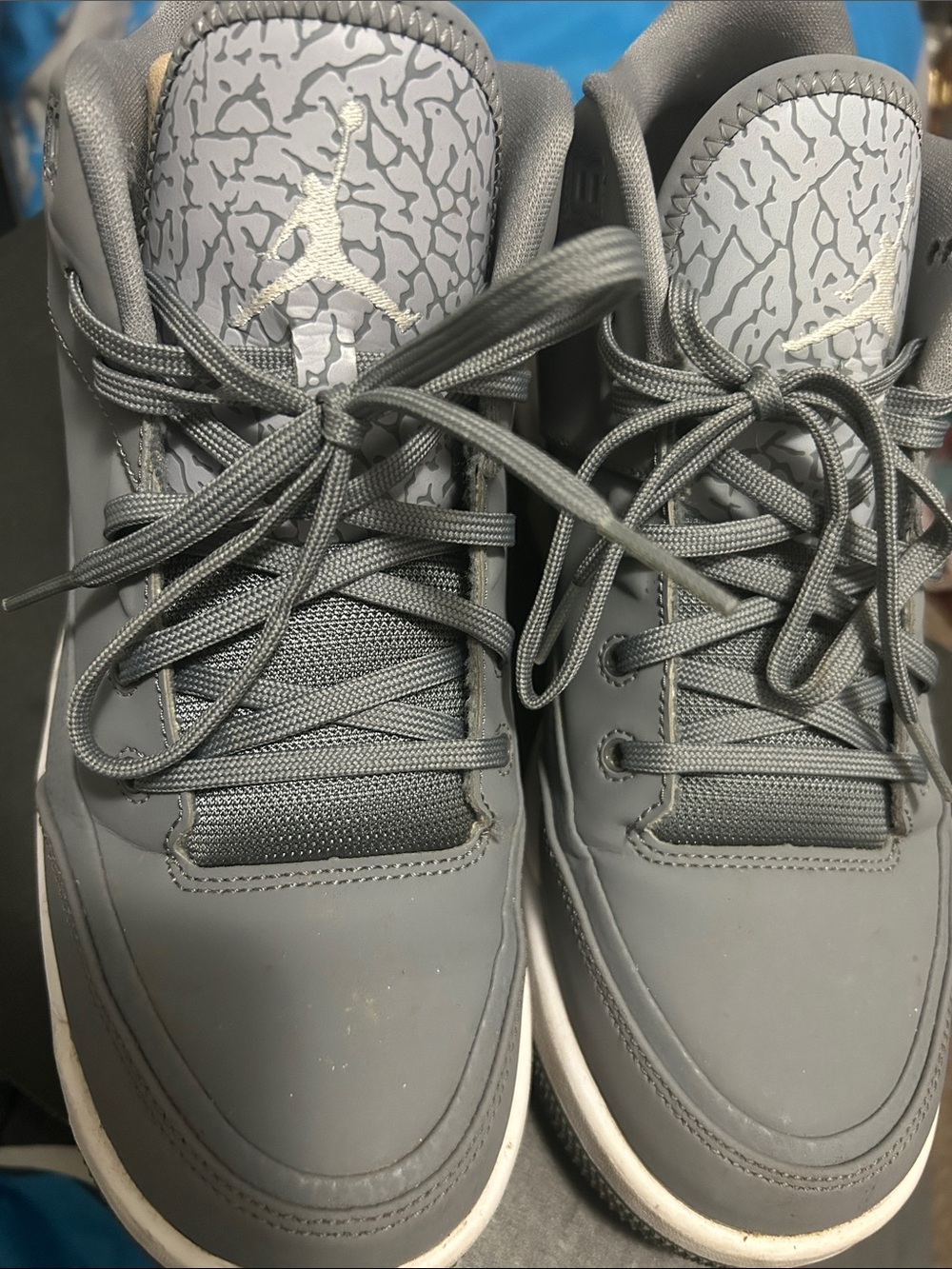 Jordan Men’s Grey and White Retro Sneakers with Elephant Print